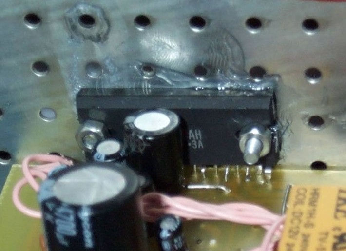 PArticolare integrato KIA6210-AH