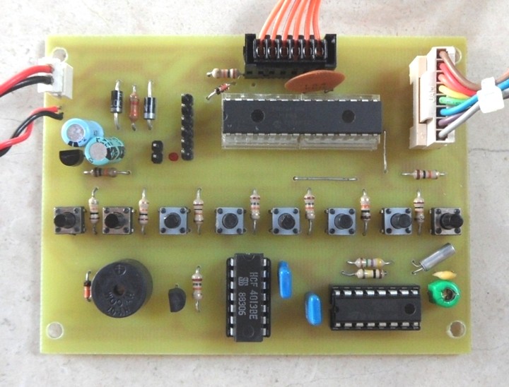 Primo prototipo della scheda sezione Comandi (MAIN)