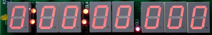 Display of PIC StopWatch 1/1000